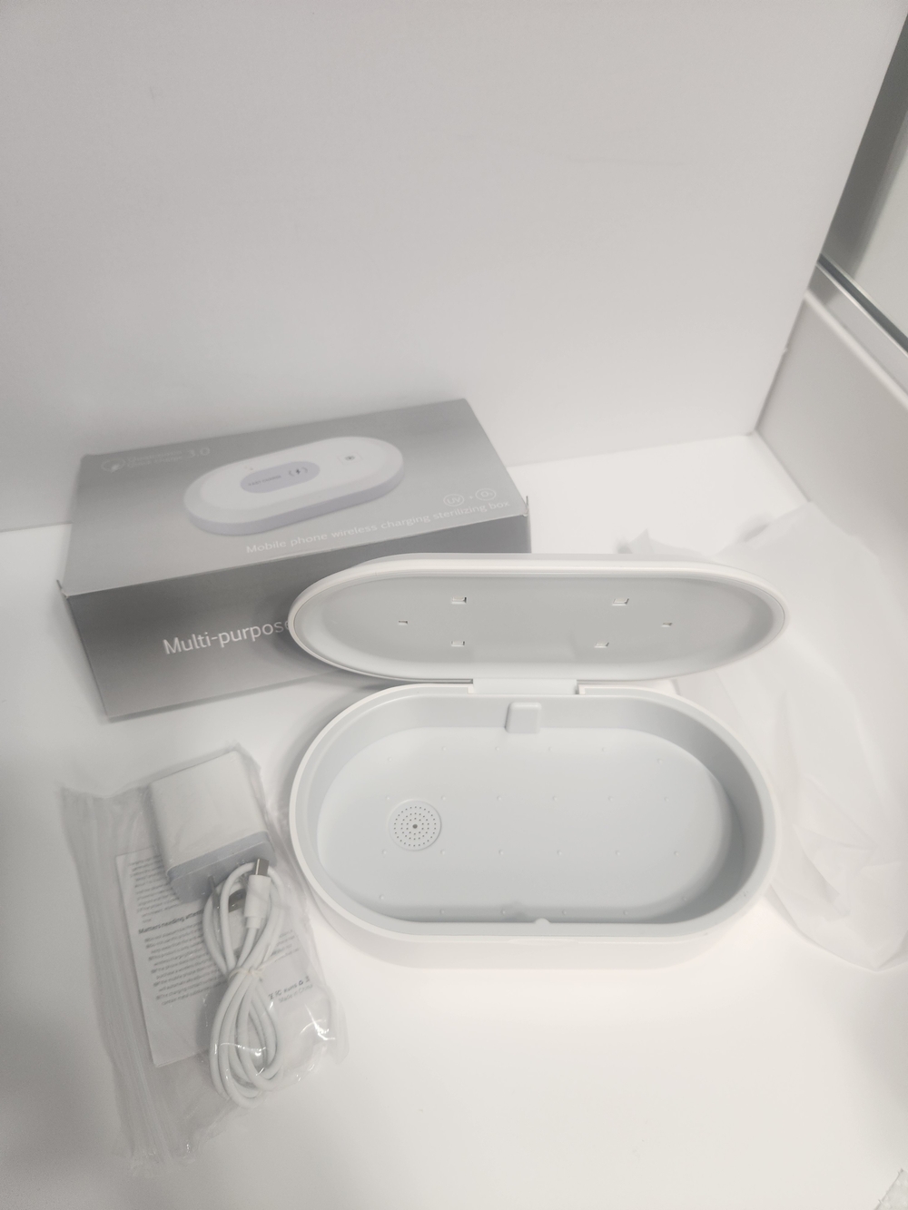 Wireless UV Sterilizer and Fast Charge Box - White - Picture 6 of 8